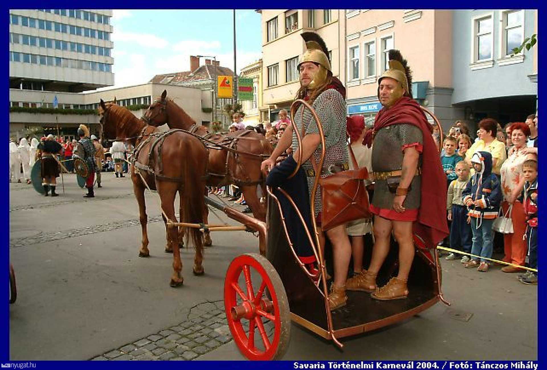 Kit látnának szívesen vértben?