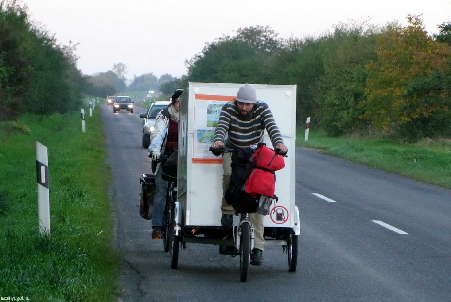 A zongorával kerékpározó Pianotrip párosa áttekert Szombathelyen
