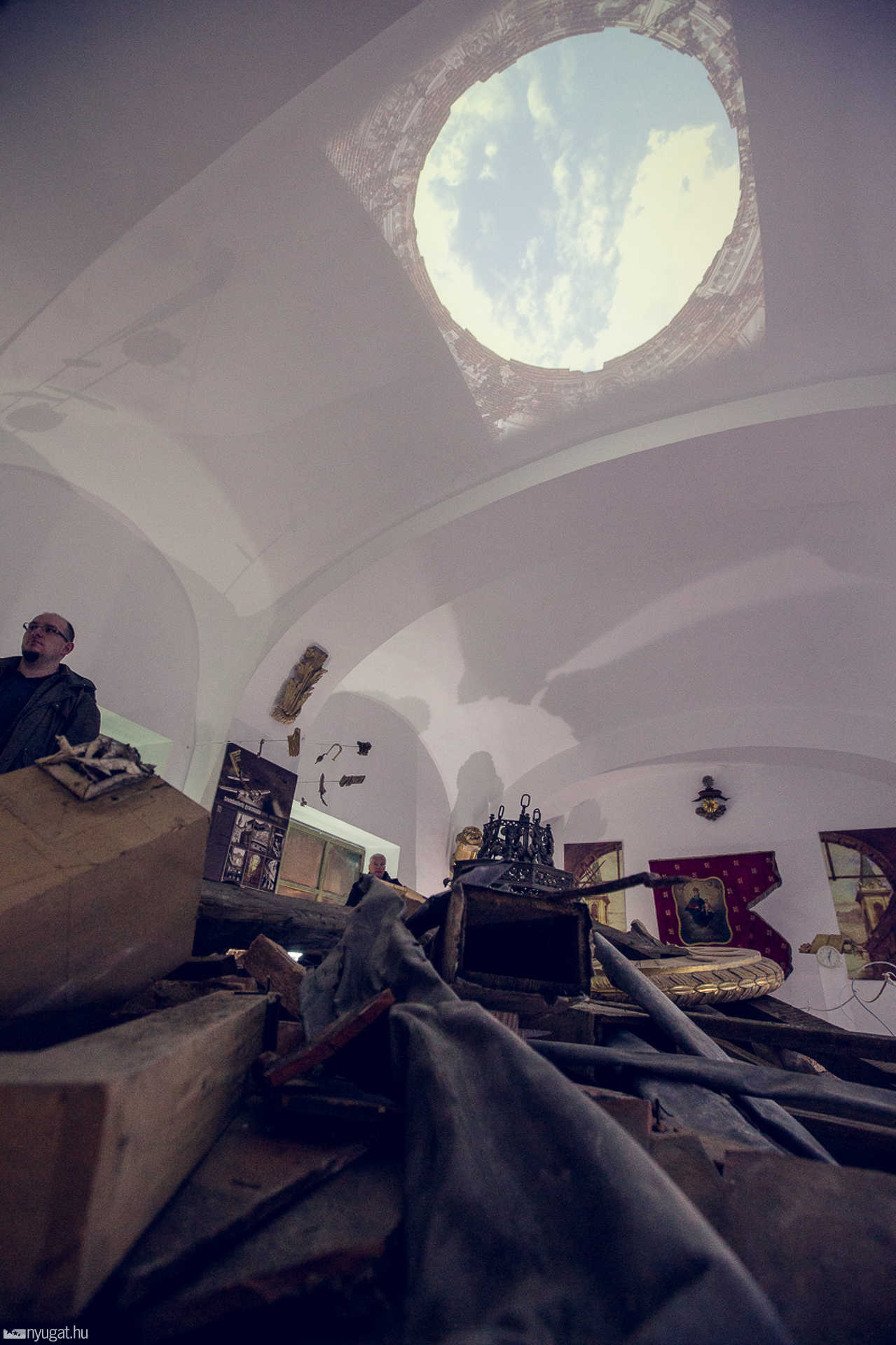 Kiállítás nyílt a bombázás 70. évfordulóján a székesegyházban