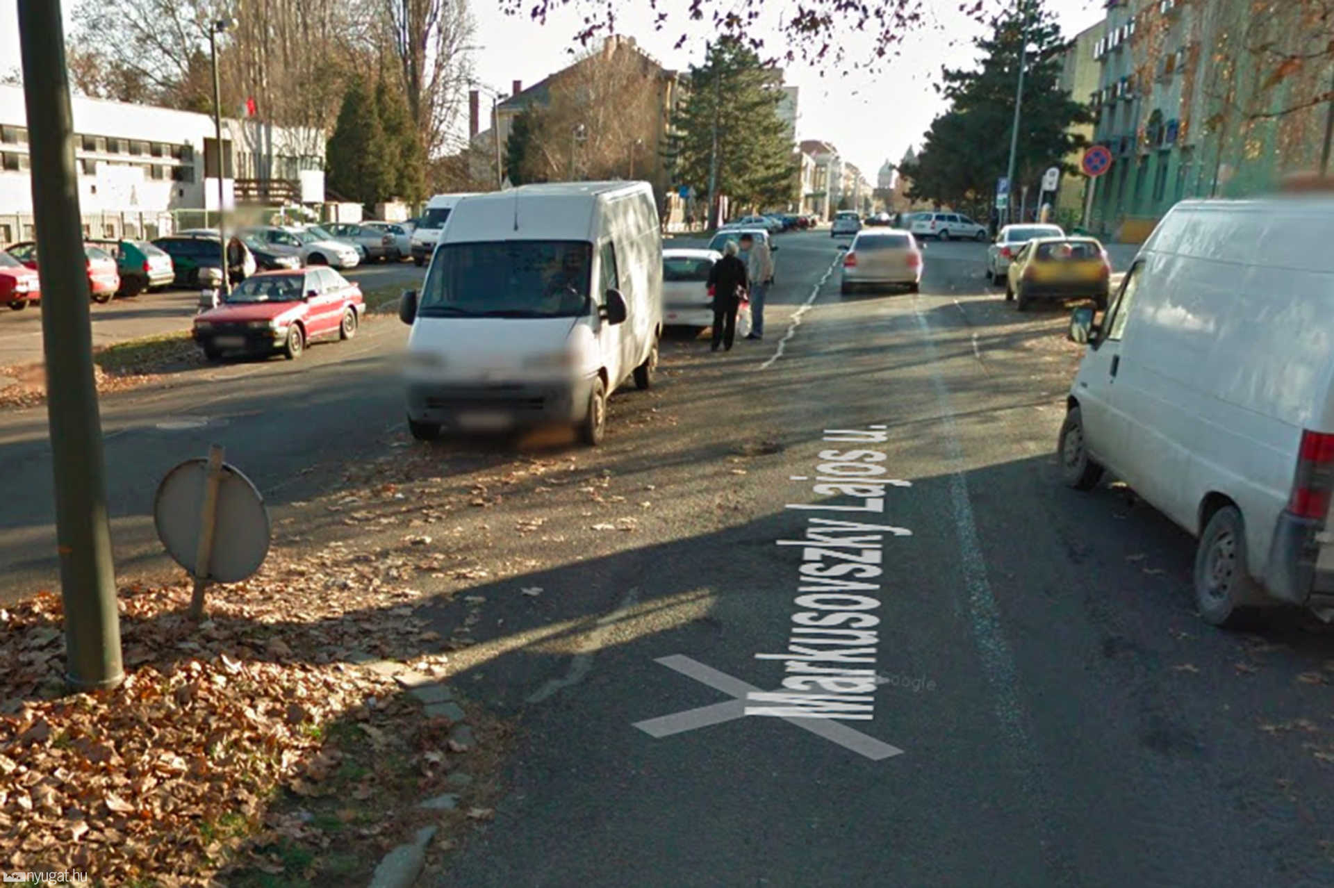 Szabálytalan parkolás a kórháznál