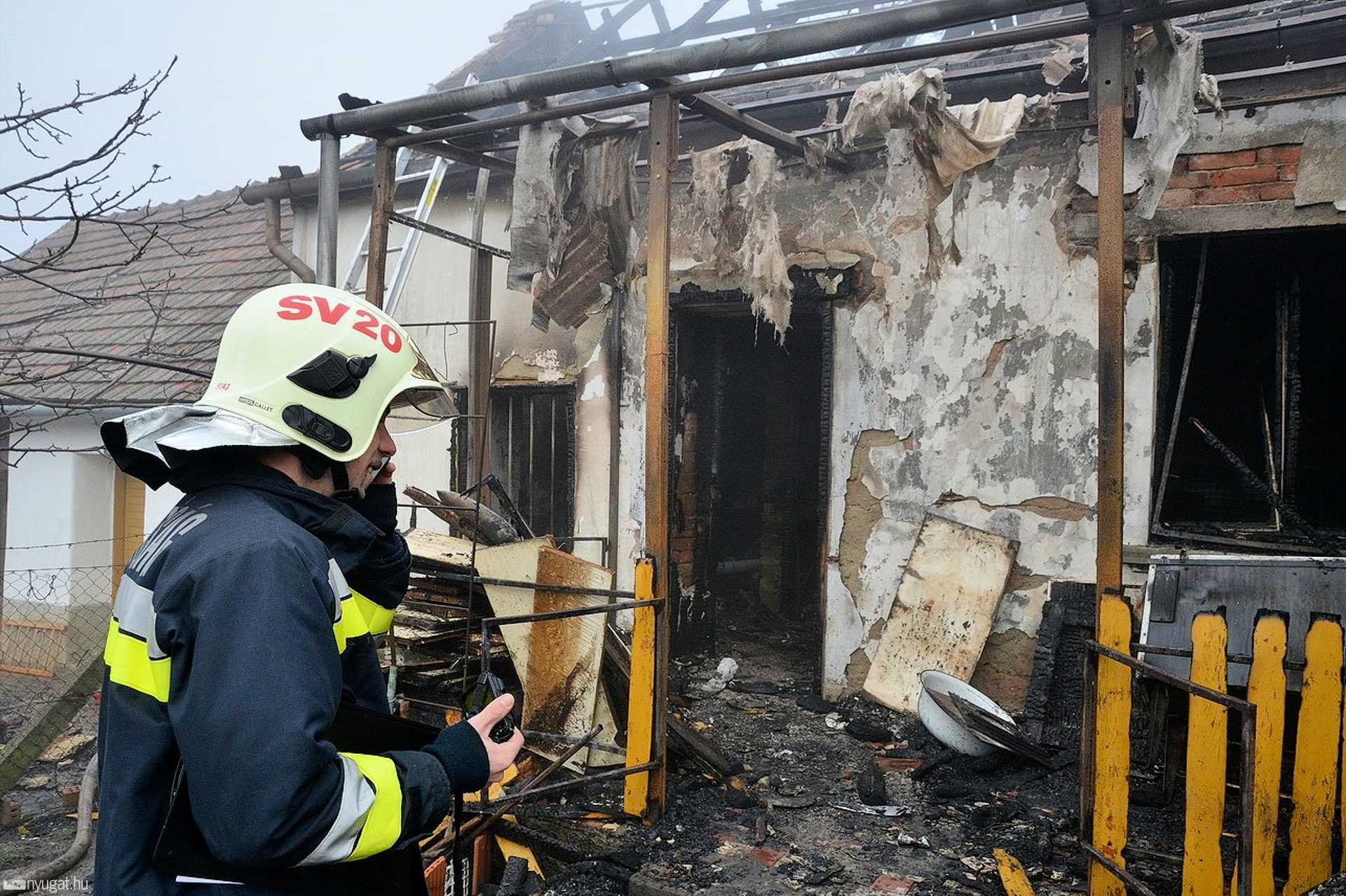 Két gázpalack robbant fel a bejcgyertyánosi házban 