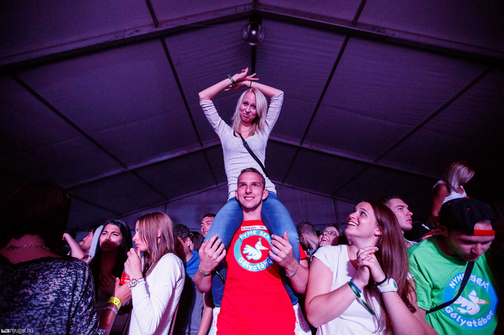 Groovehouse, Kerozin és Kozmix a gólyatáborban