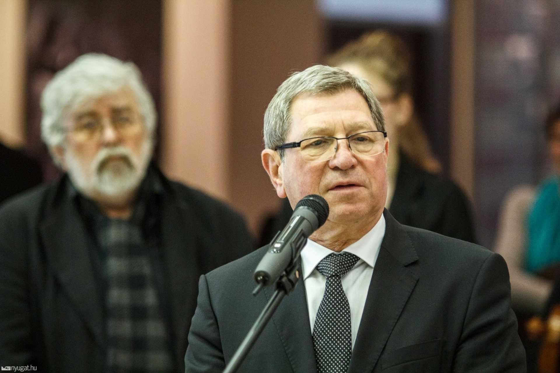 Katyn kiállítás a Képtárban