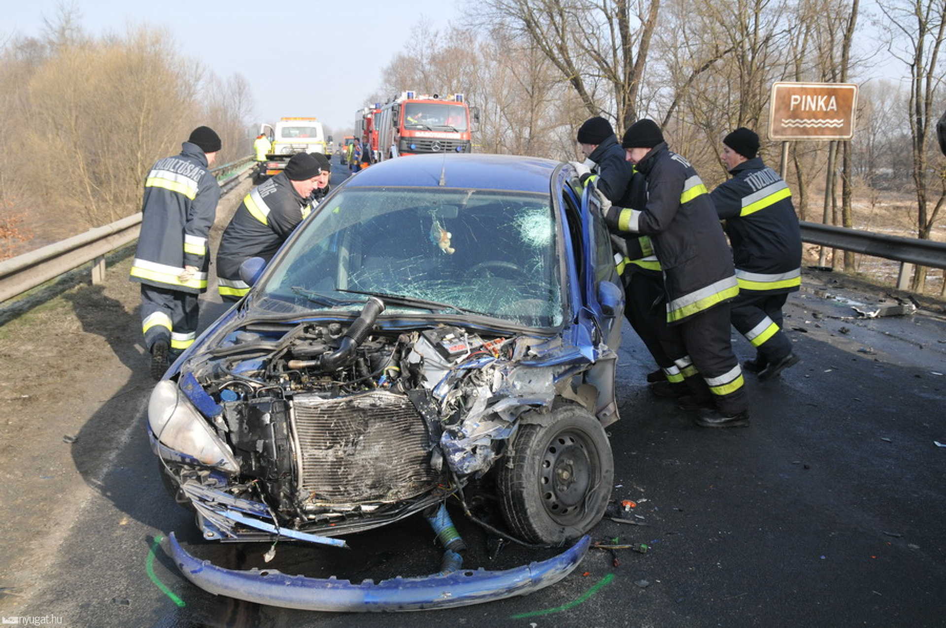 Baleset Horvátnádalja közelében, a 8-as főúton