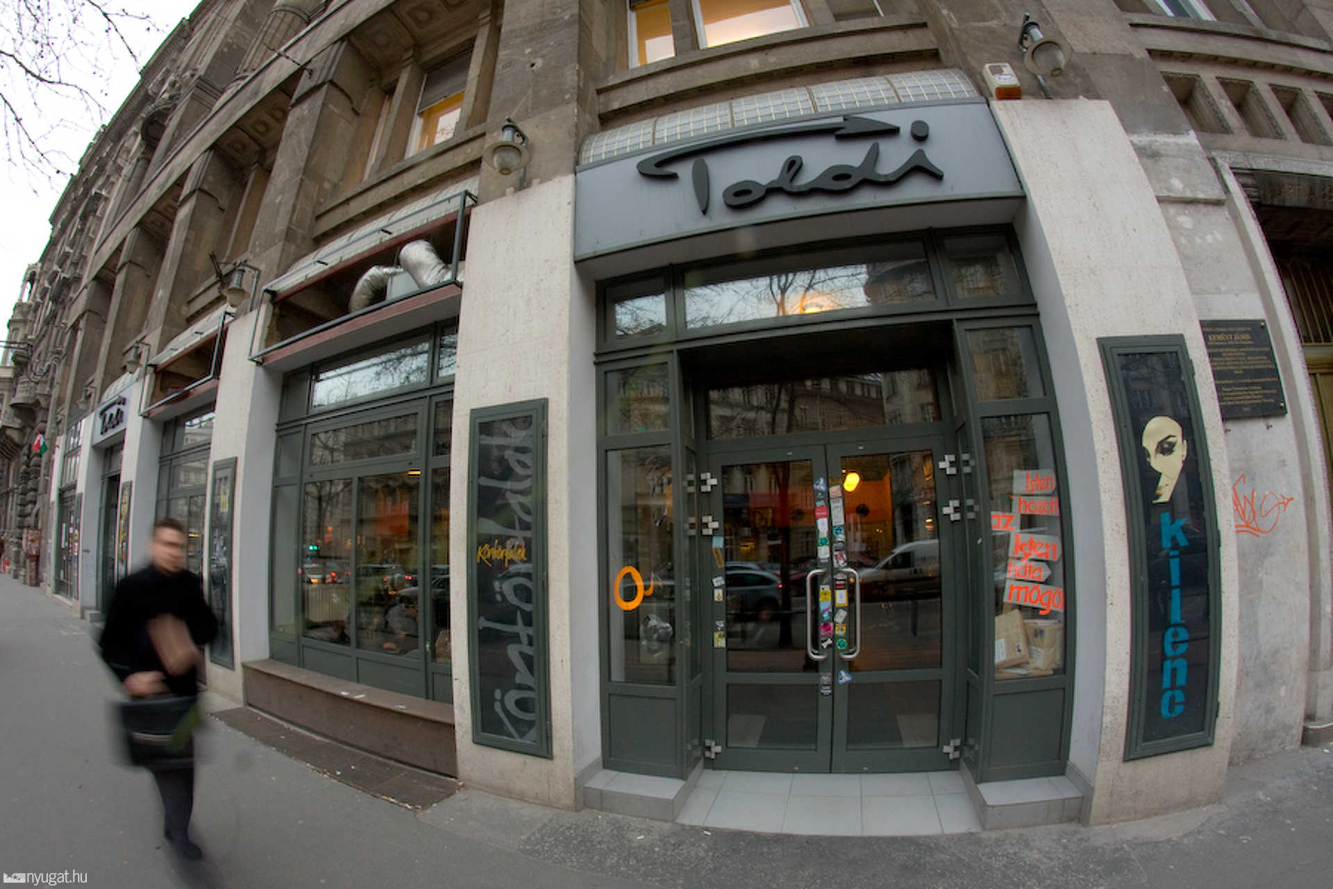 A Toldi Mozi Budapesten