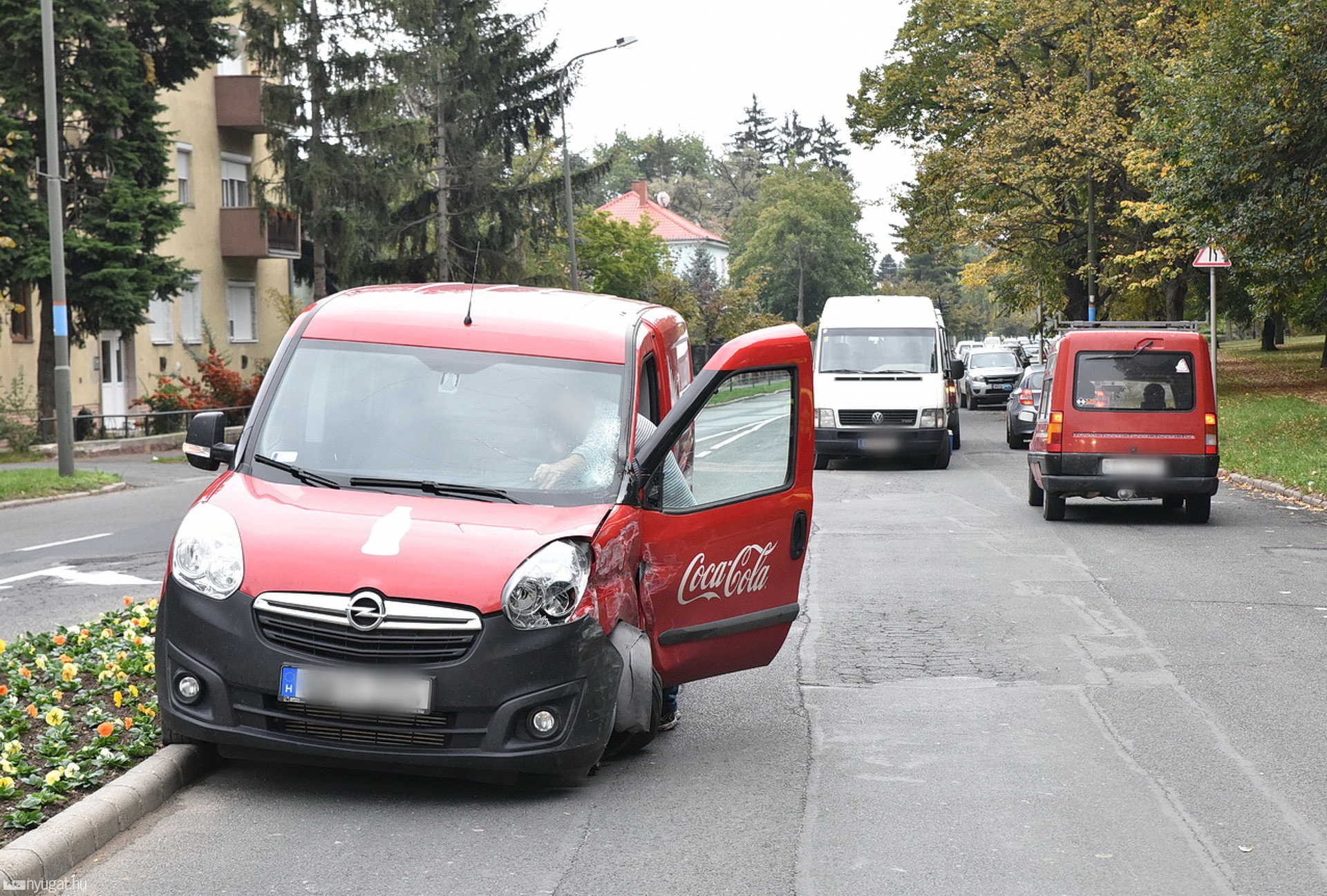 Sávot tévesztett az autó