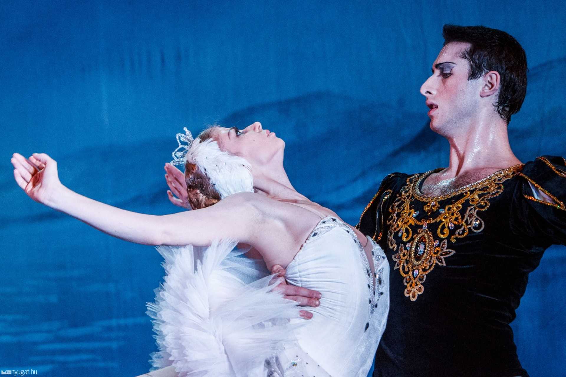 Kiev City Ballett - Hattyúk tava