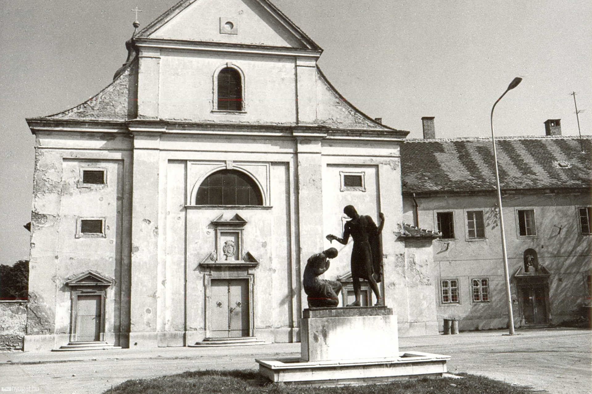 Szombathely régen és ma - A Szent Márton templom és környéke