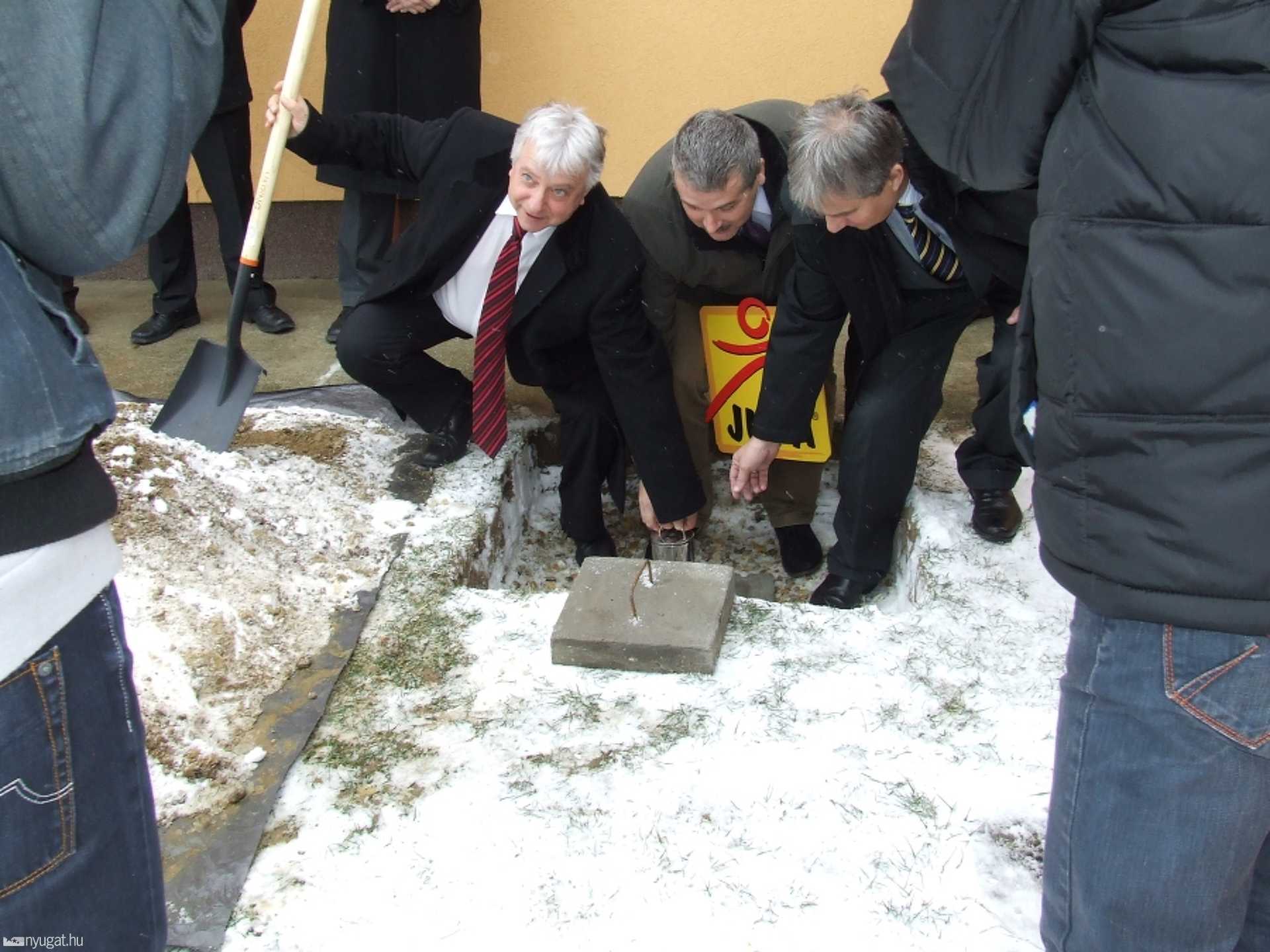 Celldömölki vulkánfürdő bővítésének alapkőletétele