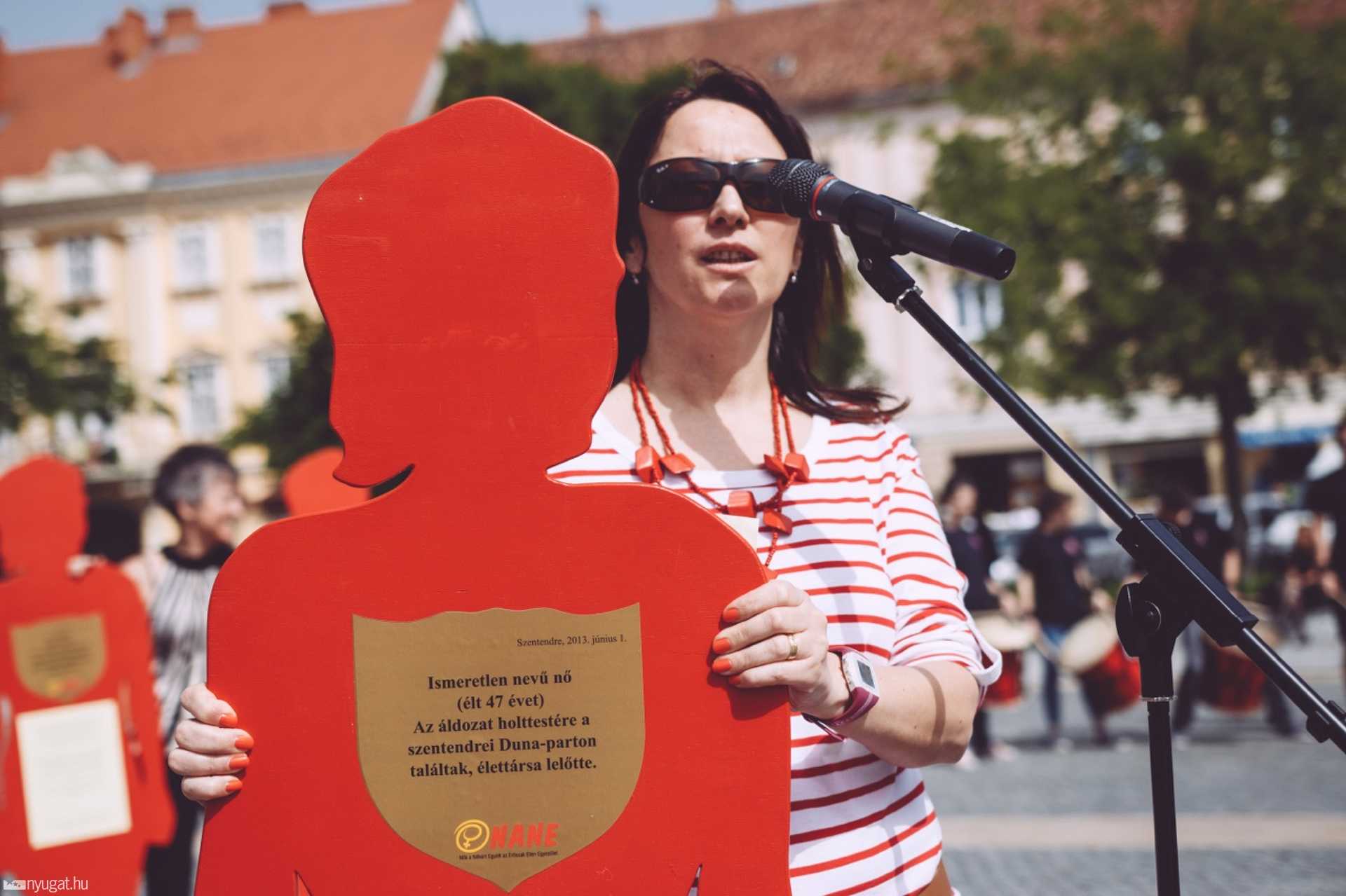 Néma Tanúk flash mob