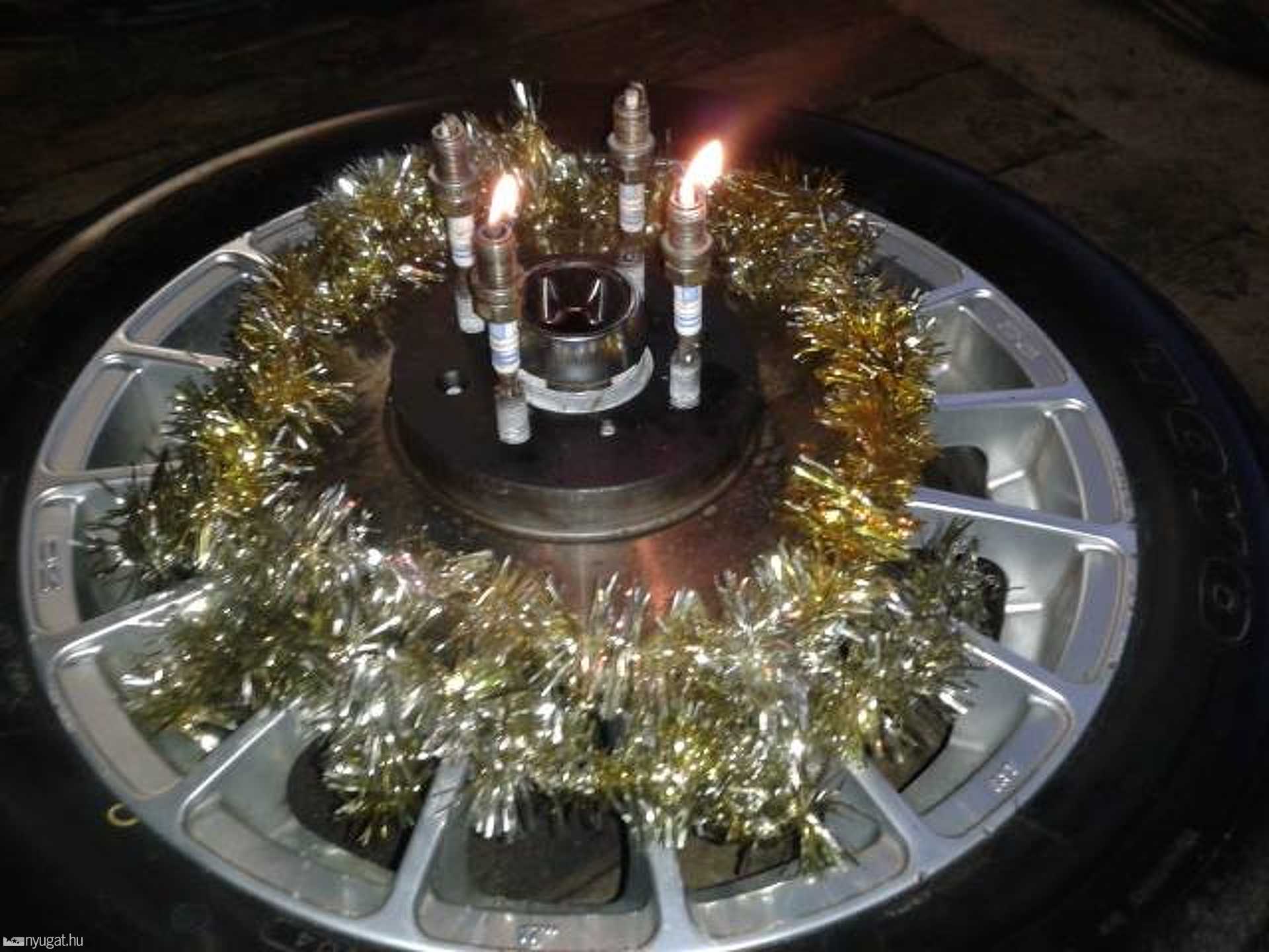 Giczi János, Giczi Lajos, Baranyai Bálint adventi koszorúja