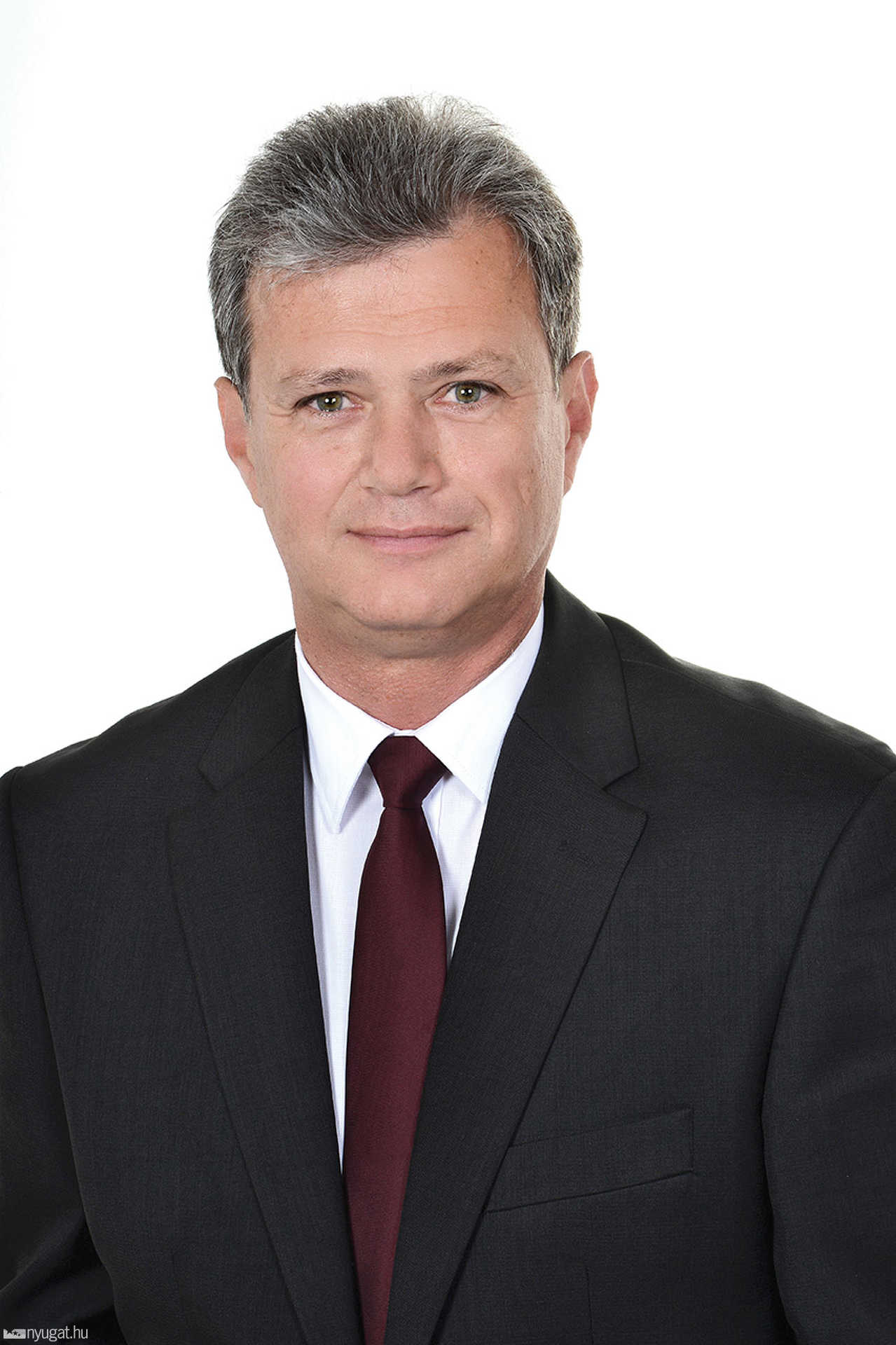 Bogács László