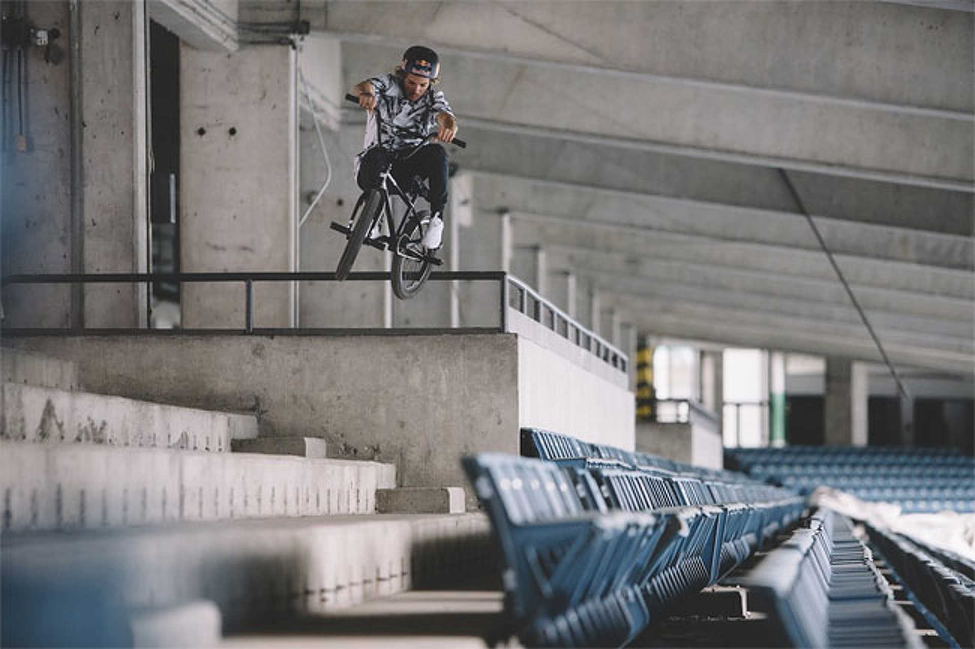 BMX-szel a Silverdome-ban