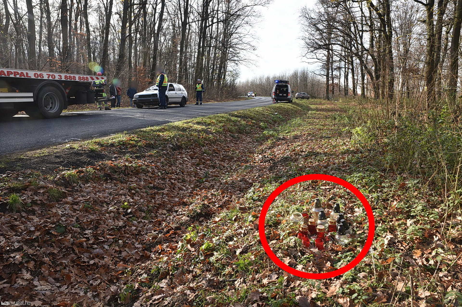 Felborult egy Volkswagen Ják és Újperint között
