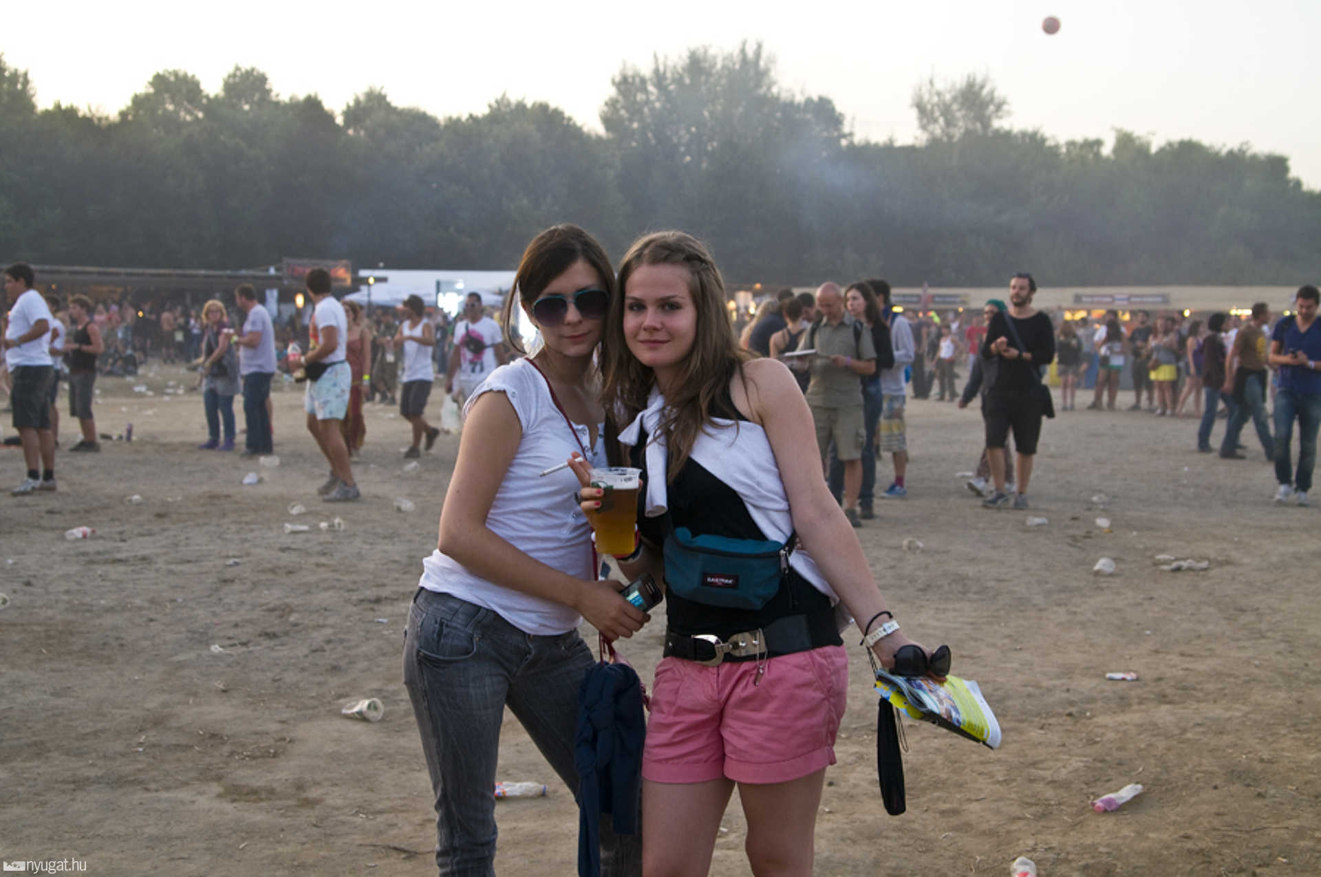 Csajok és pasik a Szigeten
