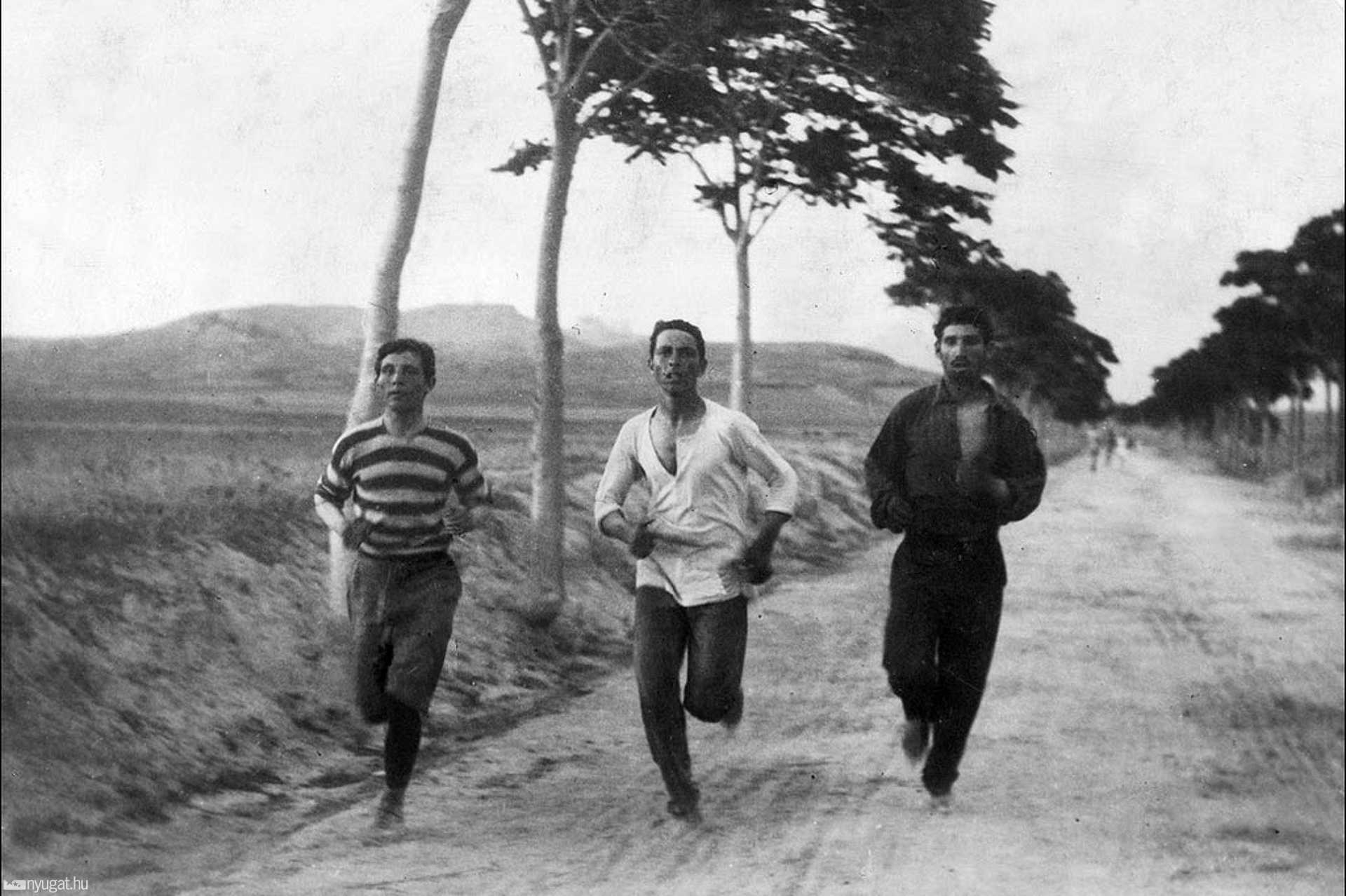 Maratoni futók az első újkori olimpián Athénban, 1896.