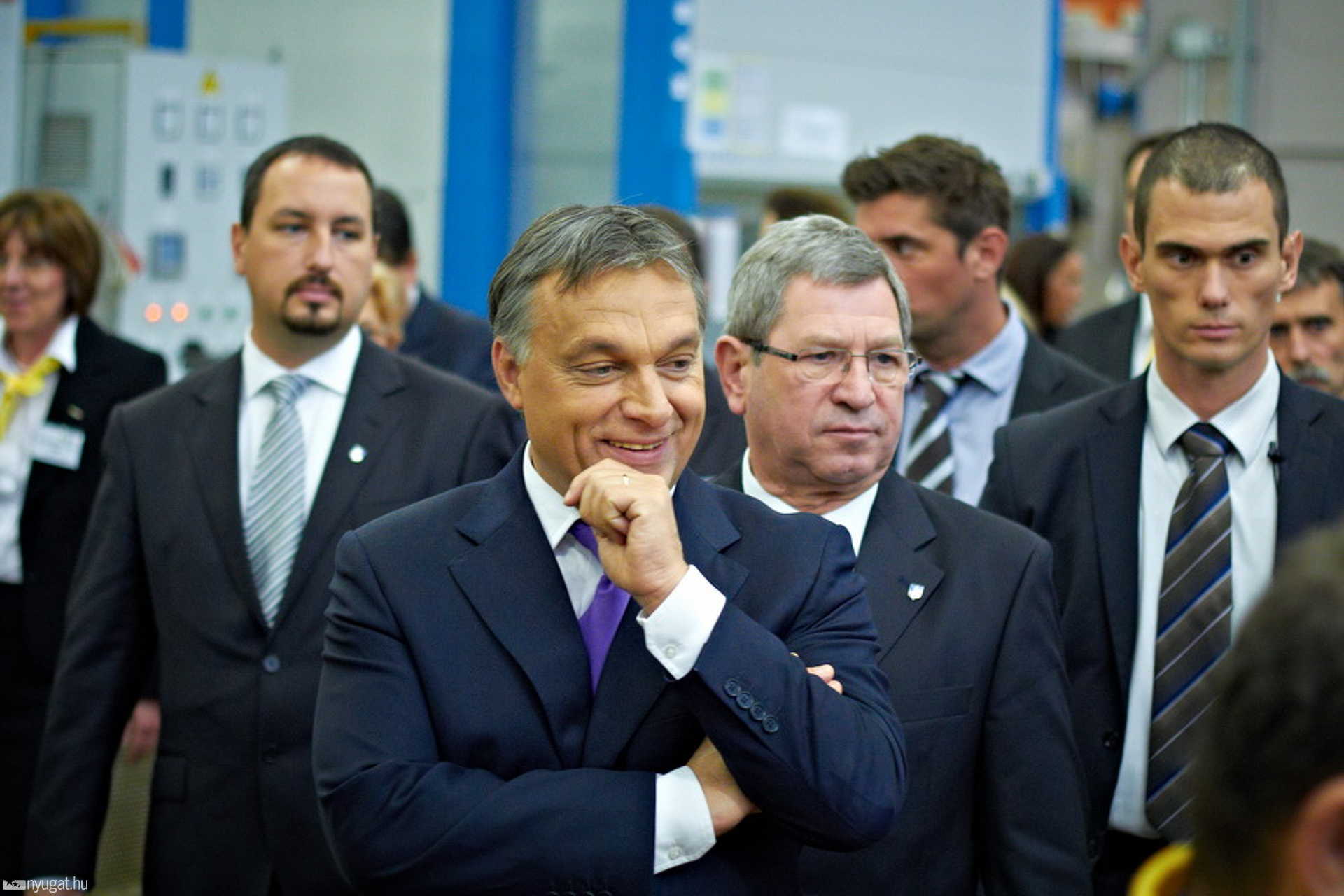 Orbán Viktor a LuK üzemcsarnokában