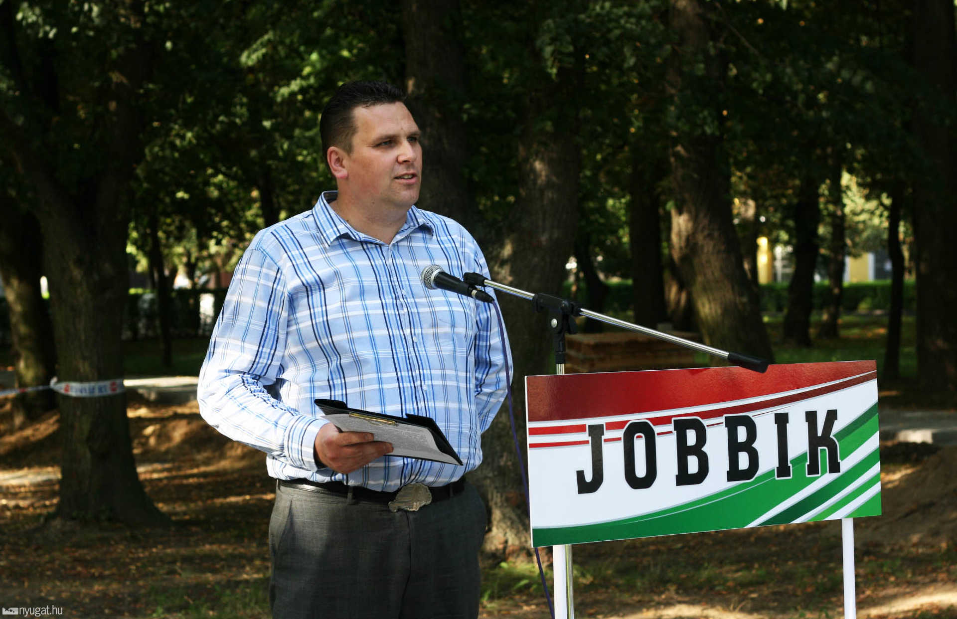 Jobbik tüntetés Jánosházán