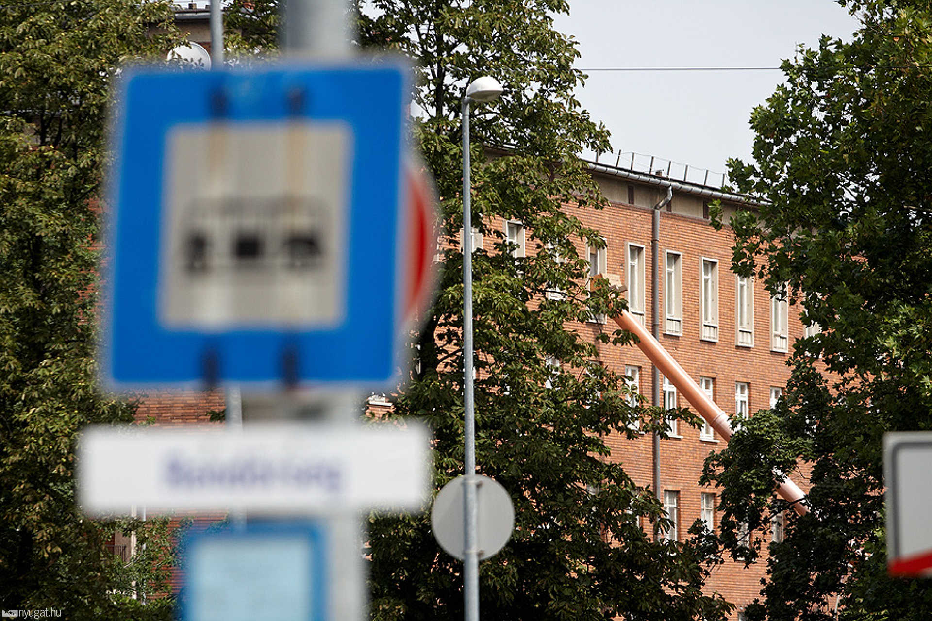 Felújítják a rendőrség Söptei úti épületét