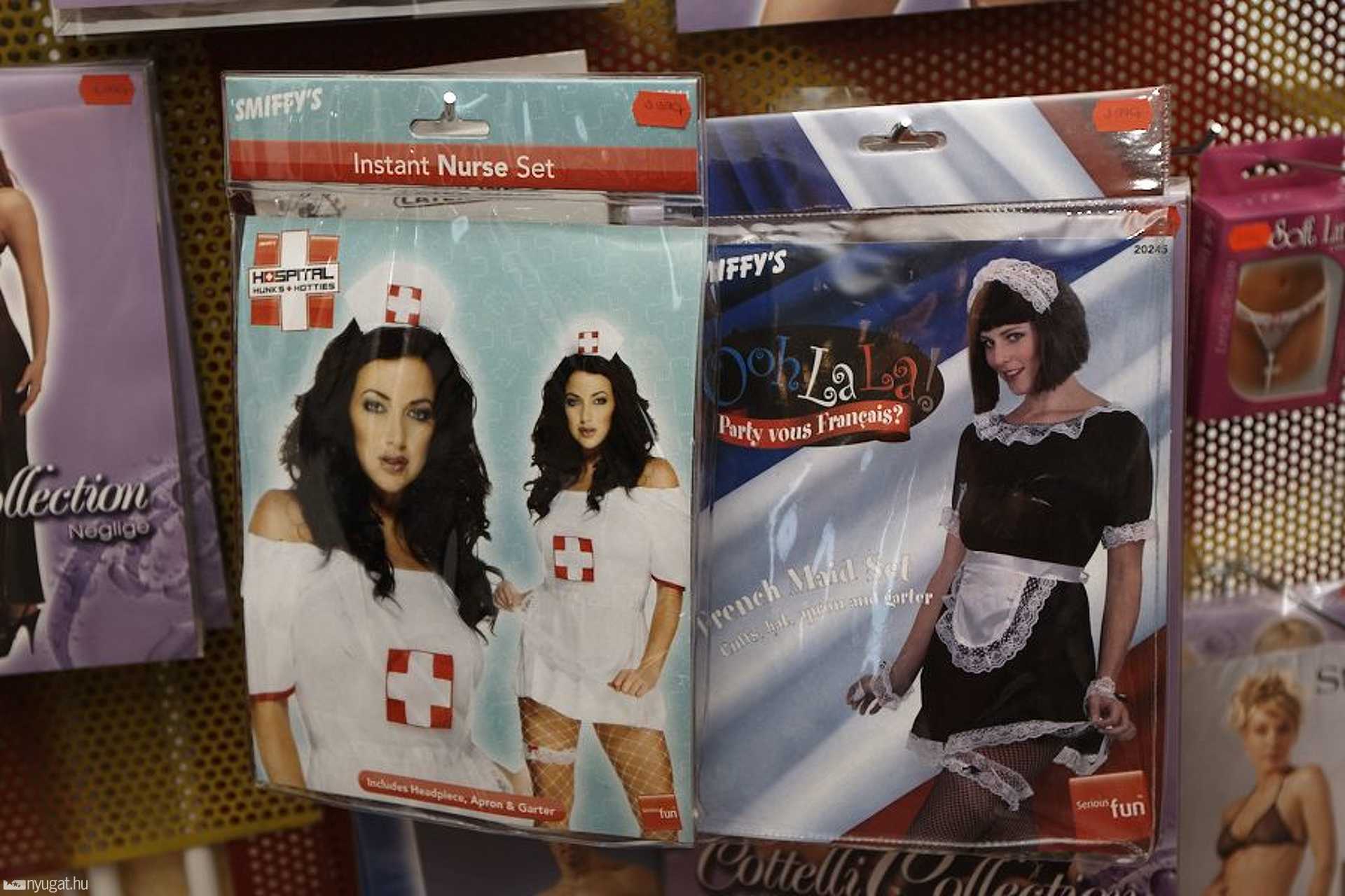 Nővérke & pincérnő
