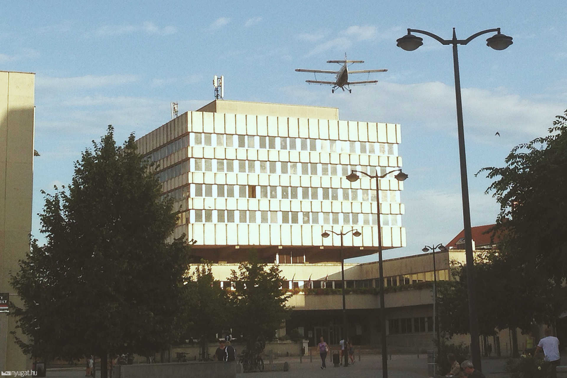 AN-2 permetezőgép - szúnyogirtás