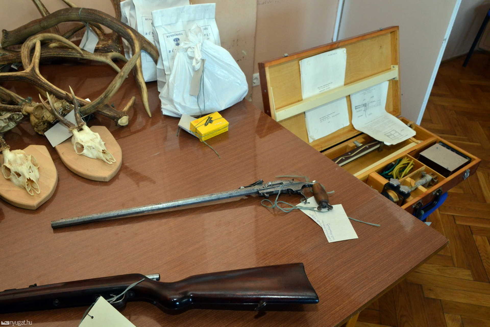 Orvvadászokat fogtak el a körmendi rendőrök Nádasdon
