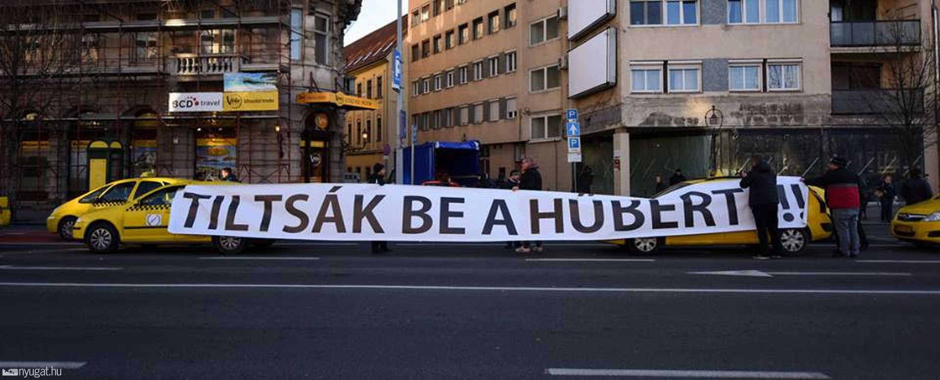 Taxisok vs. Uber mémek