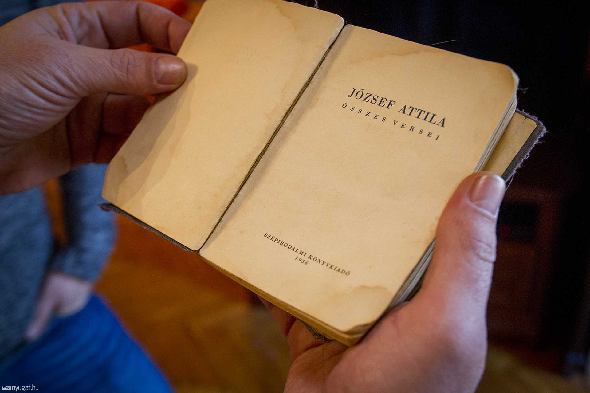1956-os kiadású József Attila verses kötet