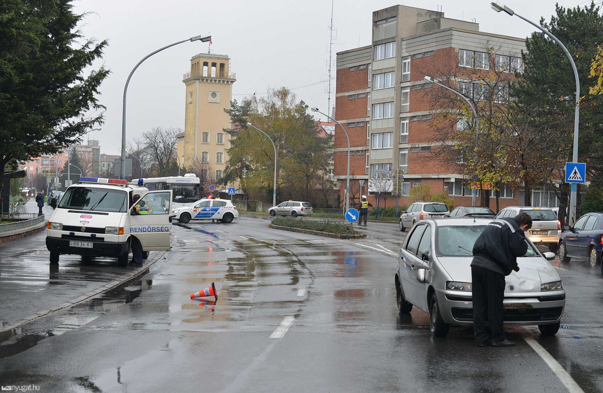 A rendőrség előtt ütötték el a gyalogosokat Szombathelyen