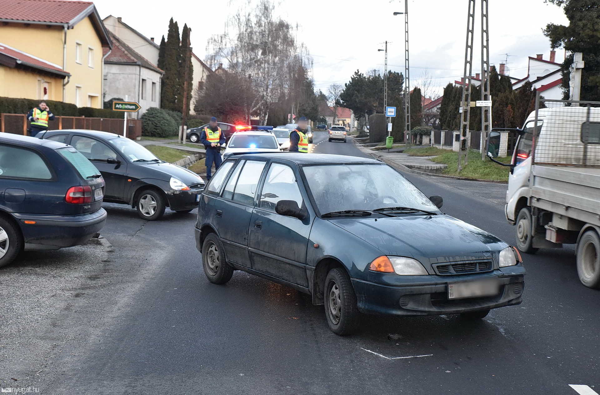 Súlyosan megsérült az elgázolt kutyasétáltató asszony Szombathelyen