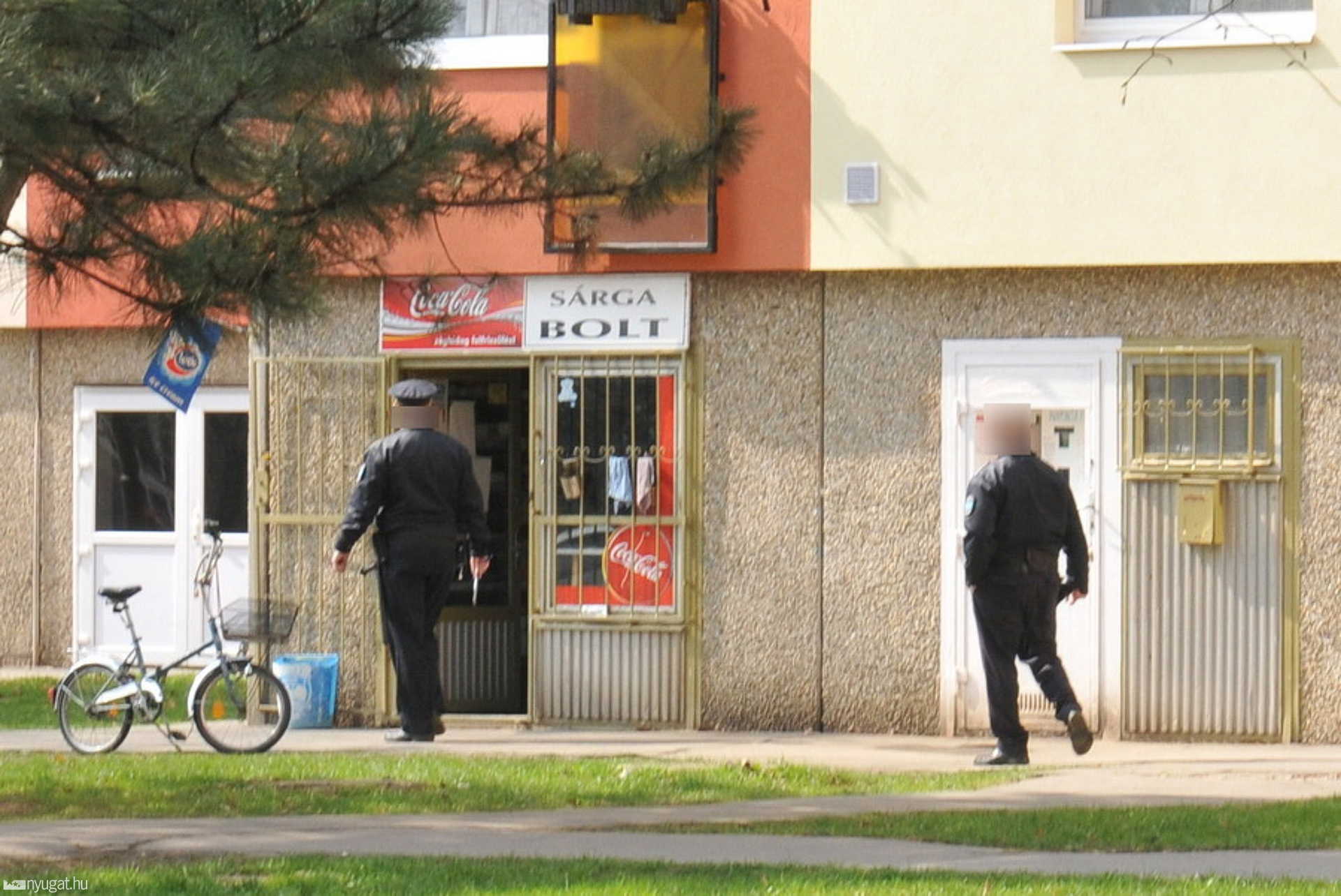 A rendőrök szemtanúkat kerestek a környéken