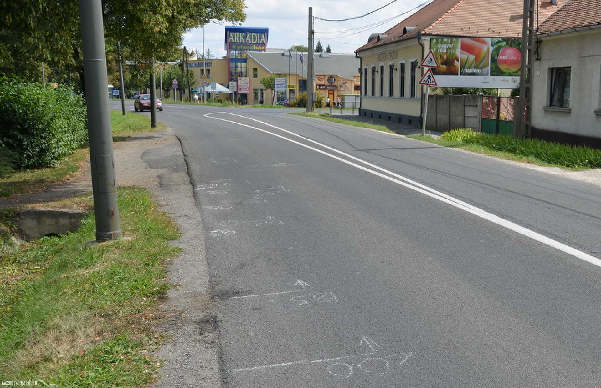 Az itt elütött 15 éves segédmotoros megúszta könnyű sérüléssel - eljárás indult ellene