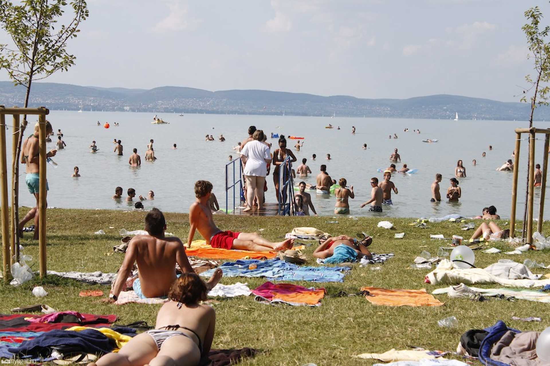 Nappal pihi, éjjel buli