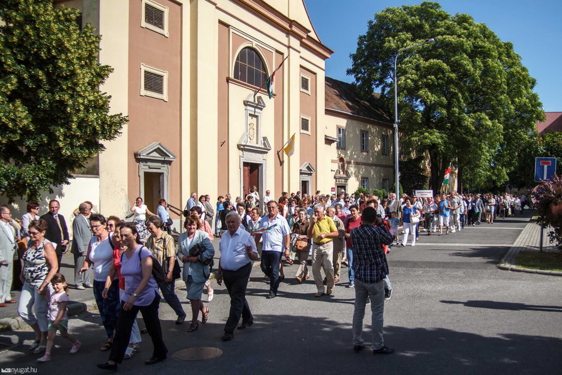 Szent Márton körmenet