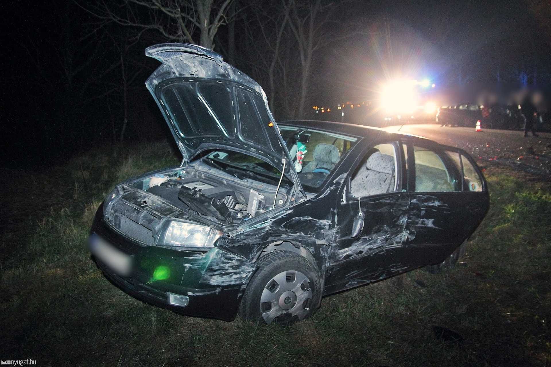 Két autó és egy motor ütközött Celldömölk közelében