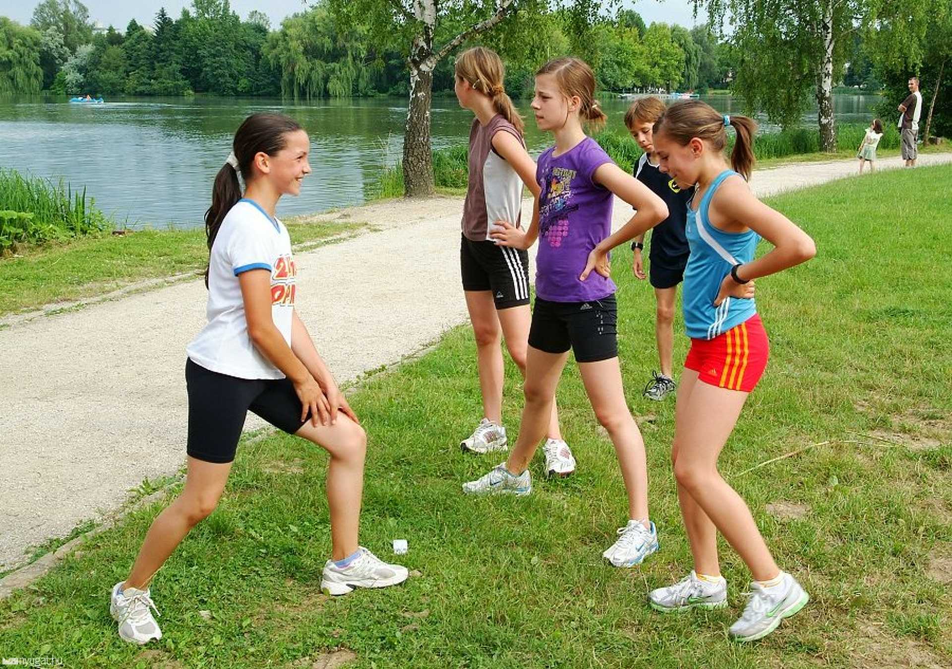 Futócipő-teszt a Csónakázó tó partján, Szombathelyen