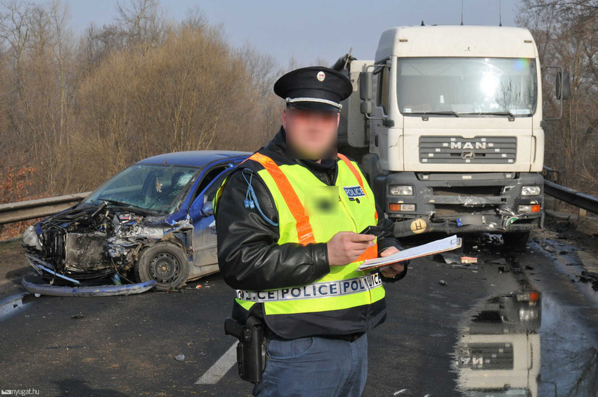 Baleset Horvátnádalja közelében, a 8-as főúton 