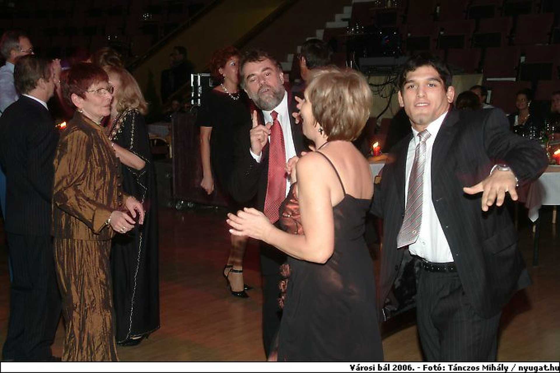 Városi bál 2006.