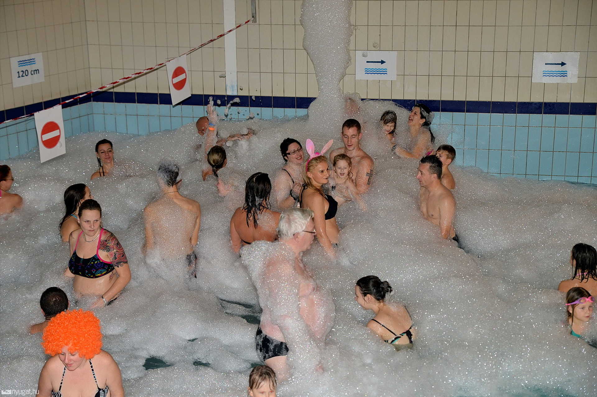 Szilveszteri buli a Sárvári Gyógyfürdőben - 2014.