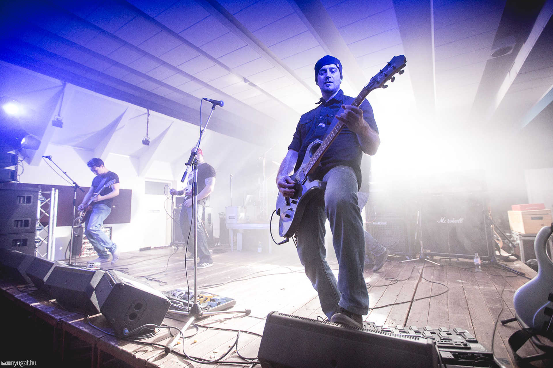 Strong Deformity-koncert a moziban