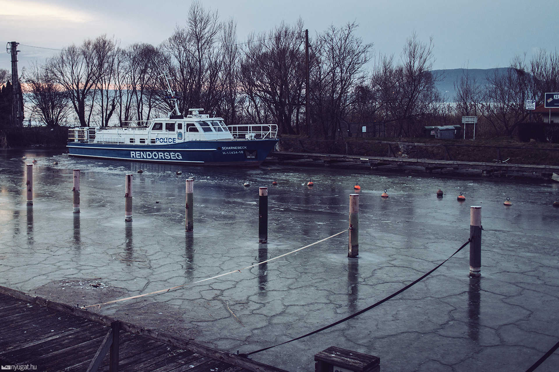 Befagyott Balaton Fonyódnál
