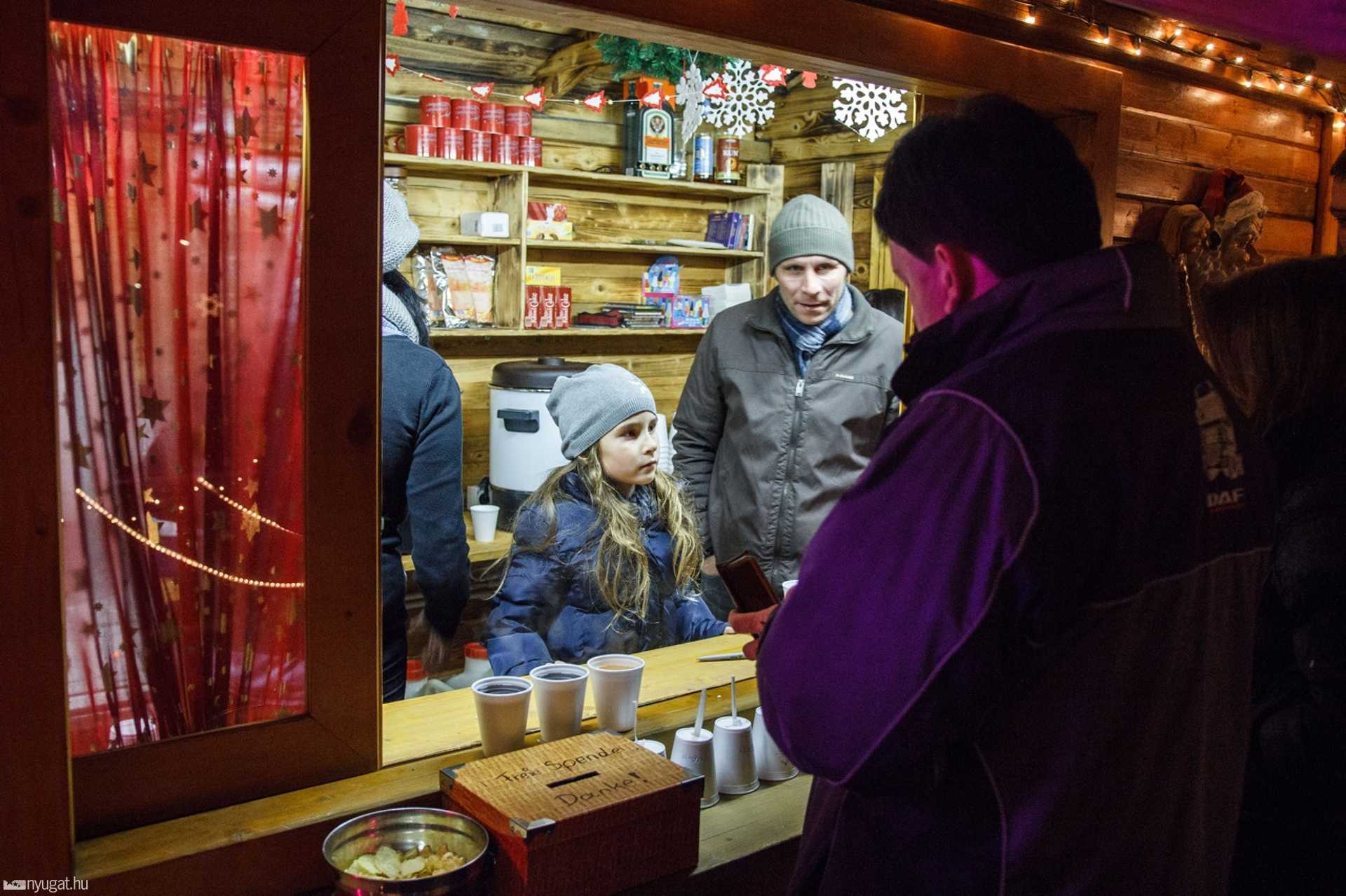 Karácsonyi fények Spitzzickenben