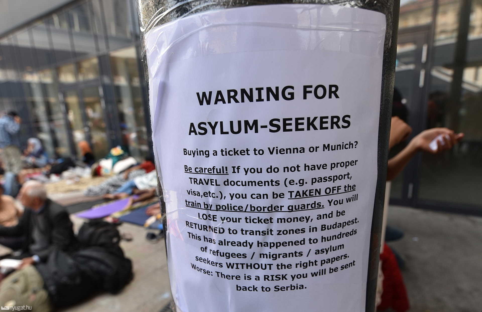 Menekültek a Keleti pályaudvaron, Budapesten