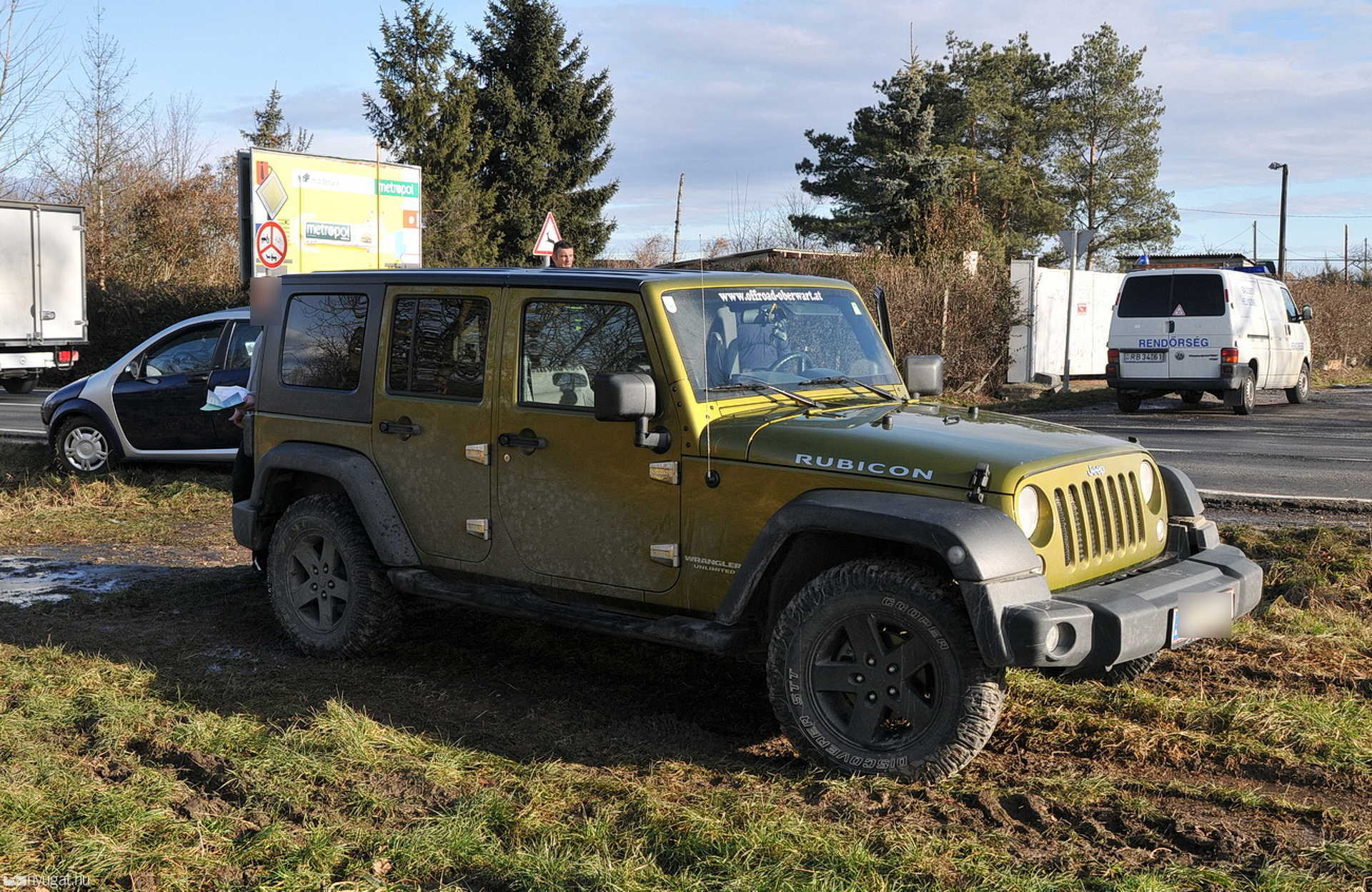 Osztrák terepjáró ütközött az őt előző autóval Szombathely közelében