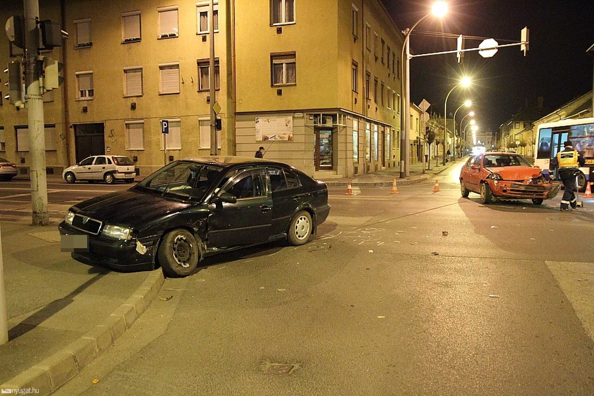 Baleset a Vörösmarty és a Szelestey utcák kereszteződésében