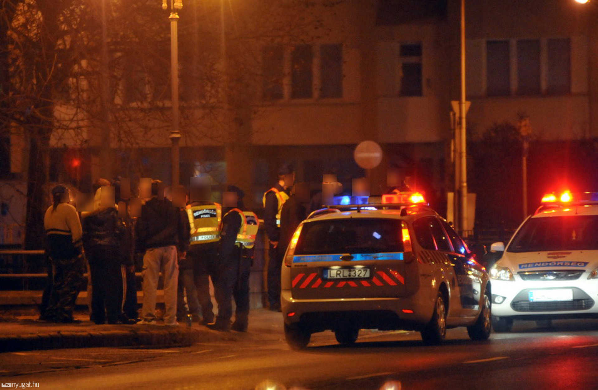 Verekedés utáni helyszínelés a szombathelyi Óperint utcában