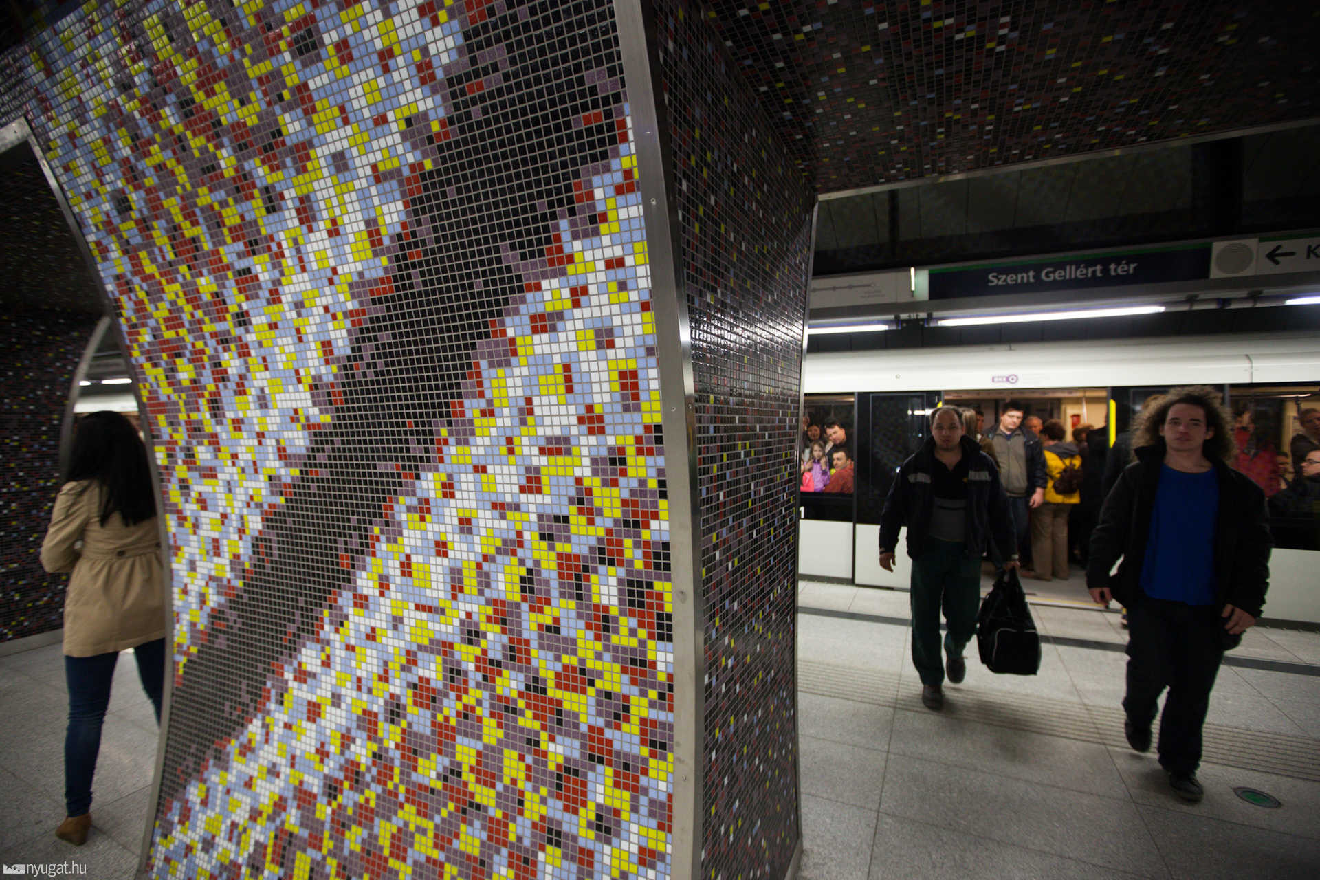 4-es metró az átadás napján