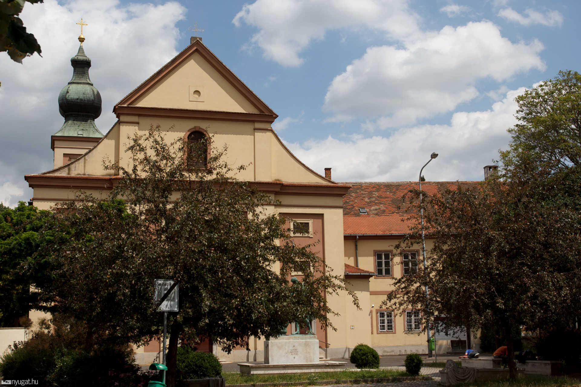 Szombathely régen és ma - A Szent Márton templom és környéke