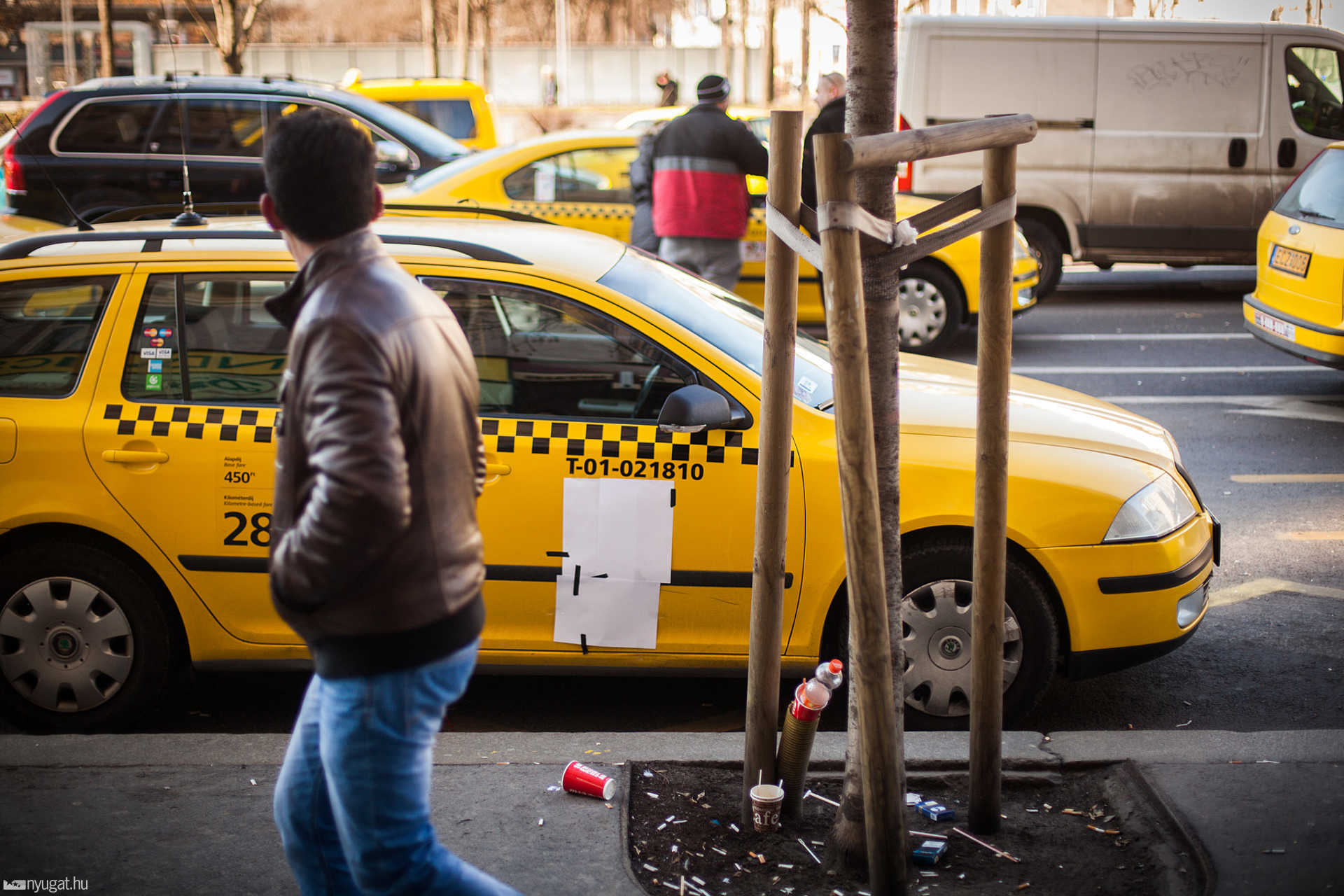 Taxisok tüntettek az Uber ellen Budapesten
