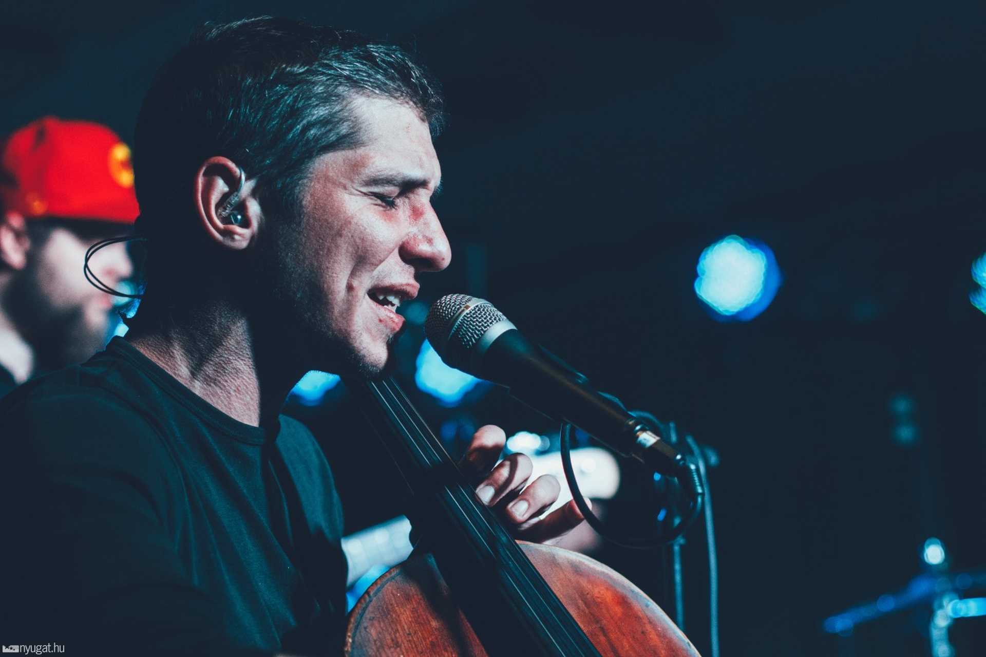 Szabó Balázs bandája koncert az MMIK-ban